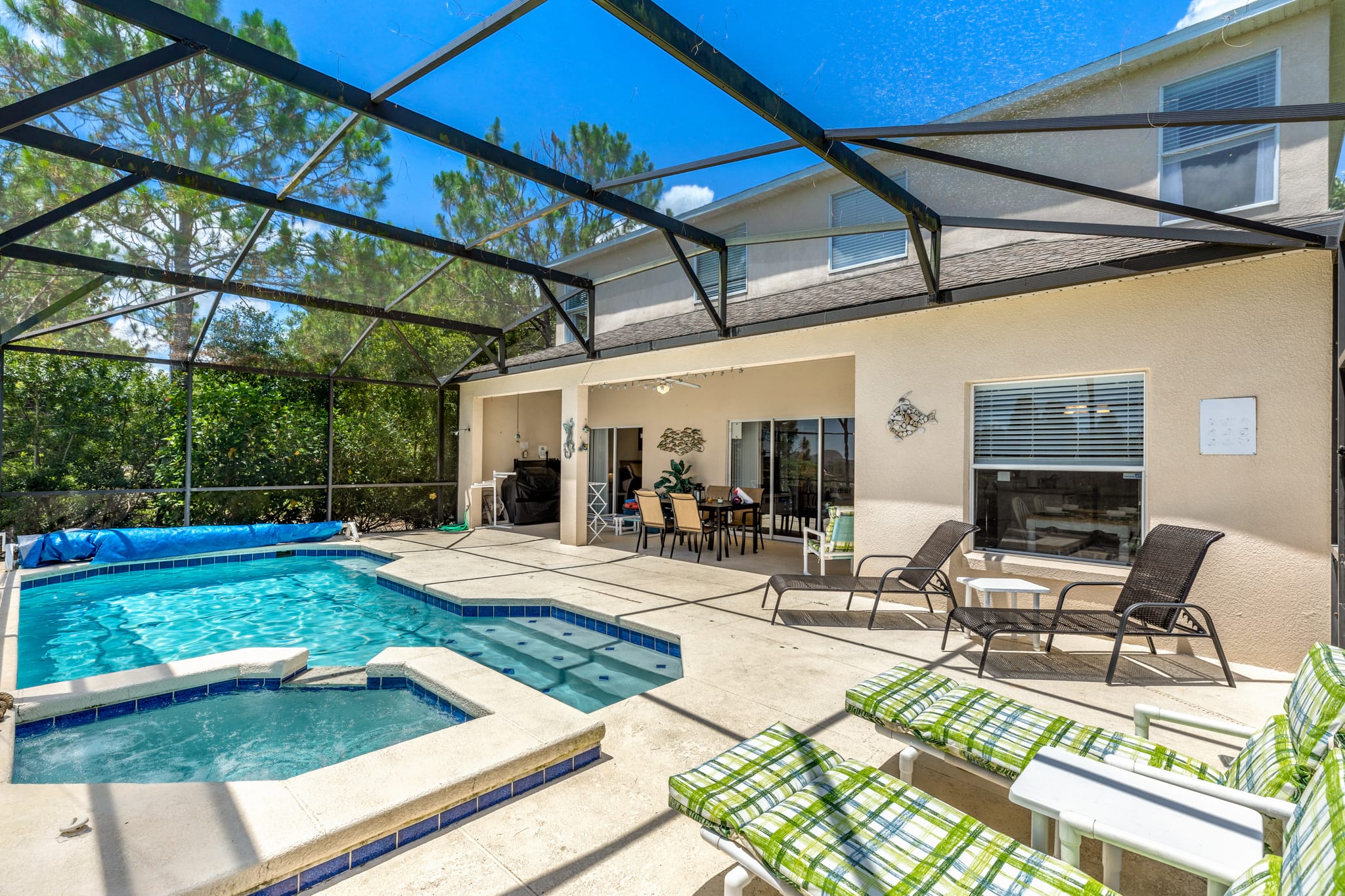 private pool with spa with uninterrupted lake view